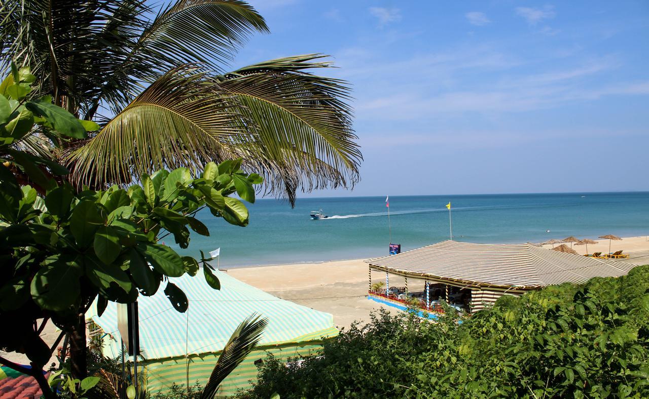 Pele'S Windsong Wood Cottage On The Beach Benaulim Exterior foto