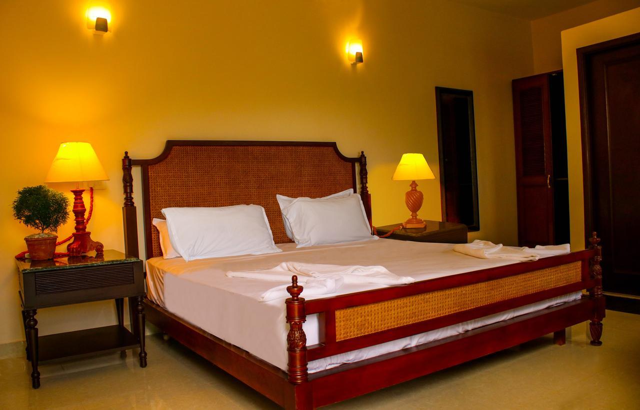 Pele'S Windsong Wood Cottage On The Beach Benaulim Exterior foto