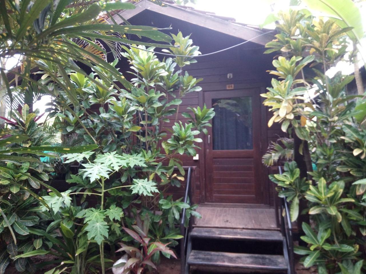 Pele'S Windsong Wood Cottage On The Beach Benaulim Exterior foto